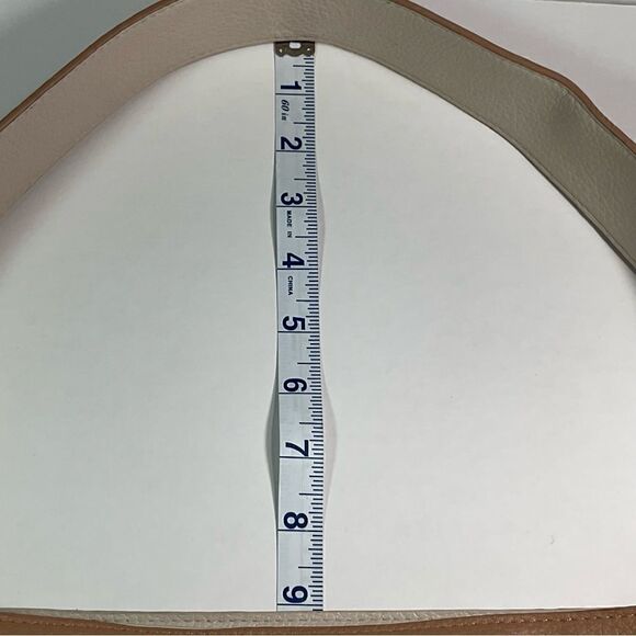 Street Level reversible tan/cream soft faux leather shoulder bag - Picture 12 of 15